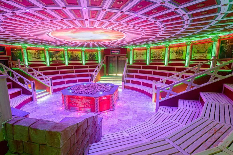 Palac Saturna Czeladź Extérieur photo