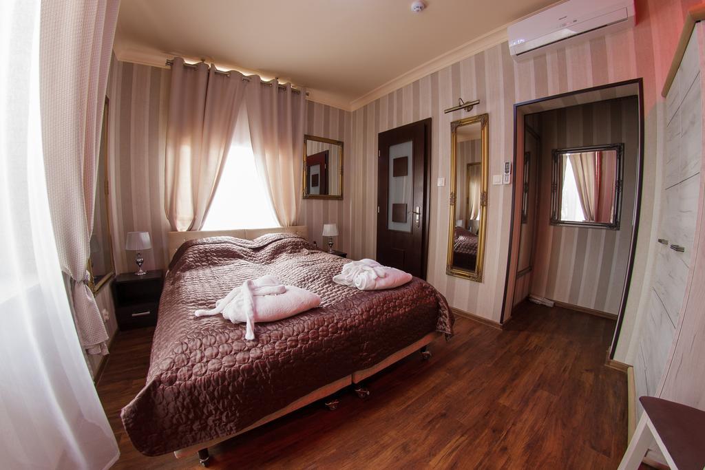Palac Saturna Czeladź Chambre photo
