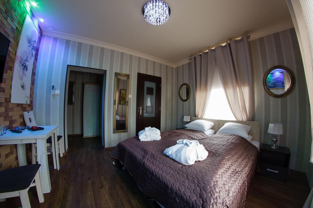 Palac Saturna Czeladź Chambre photo