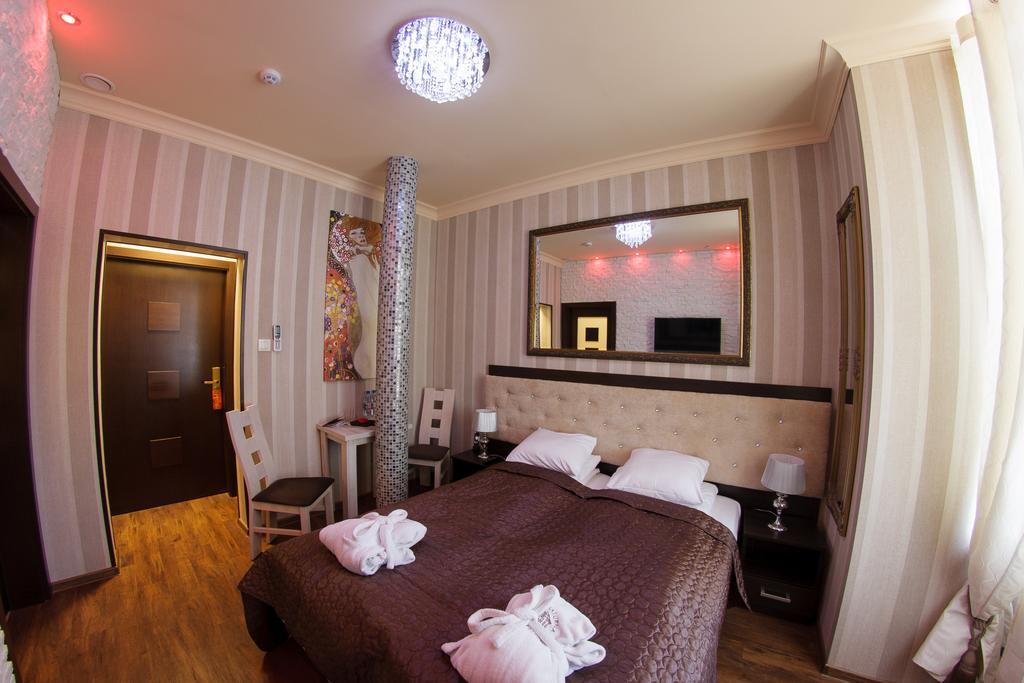 Palac Saturna Czeladź Chambre photo